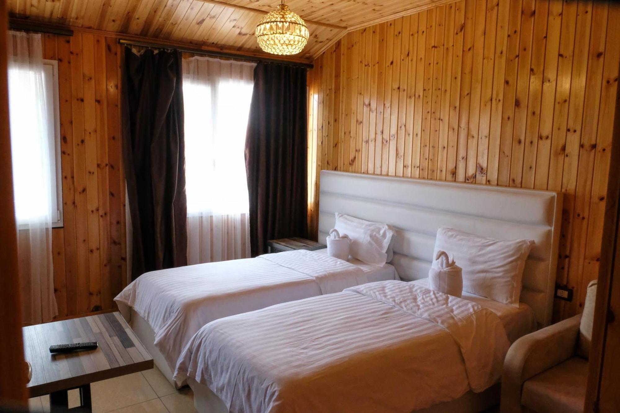 Buna Park Hotel Shkoder Luaran gambar