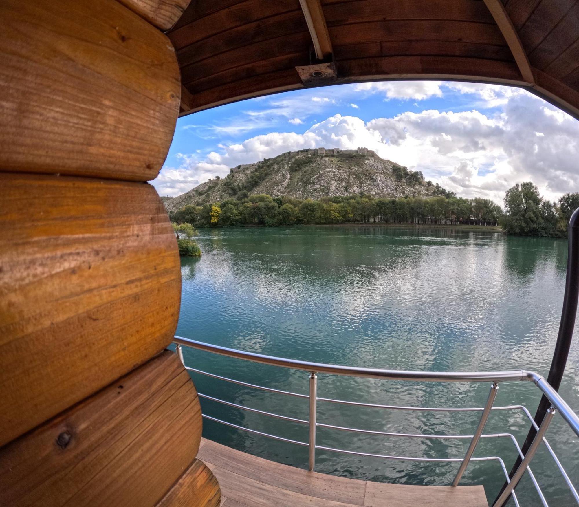 Buna Park Hotel Shkoder Luaran gambar