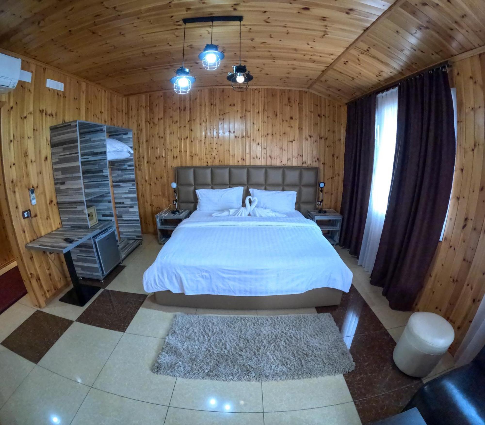 Buna Park Hotel Shkoder Luaran gambar