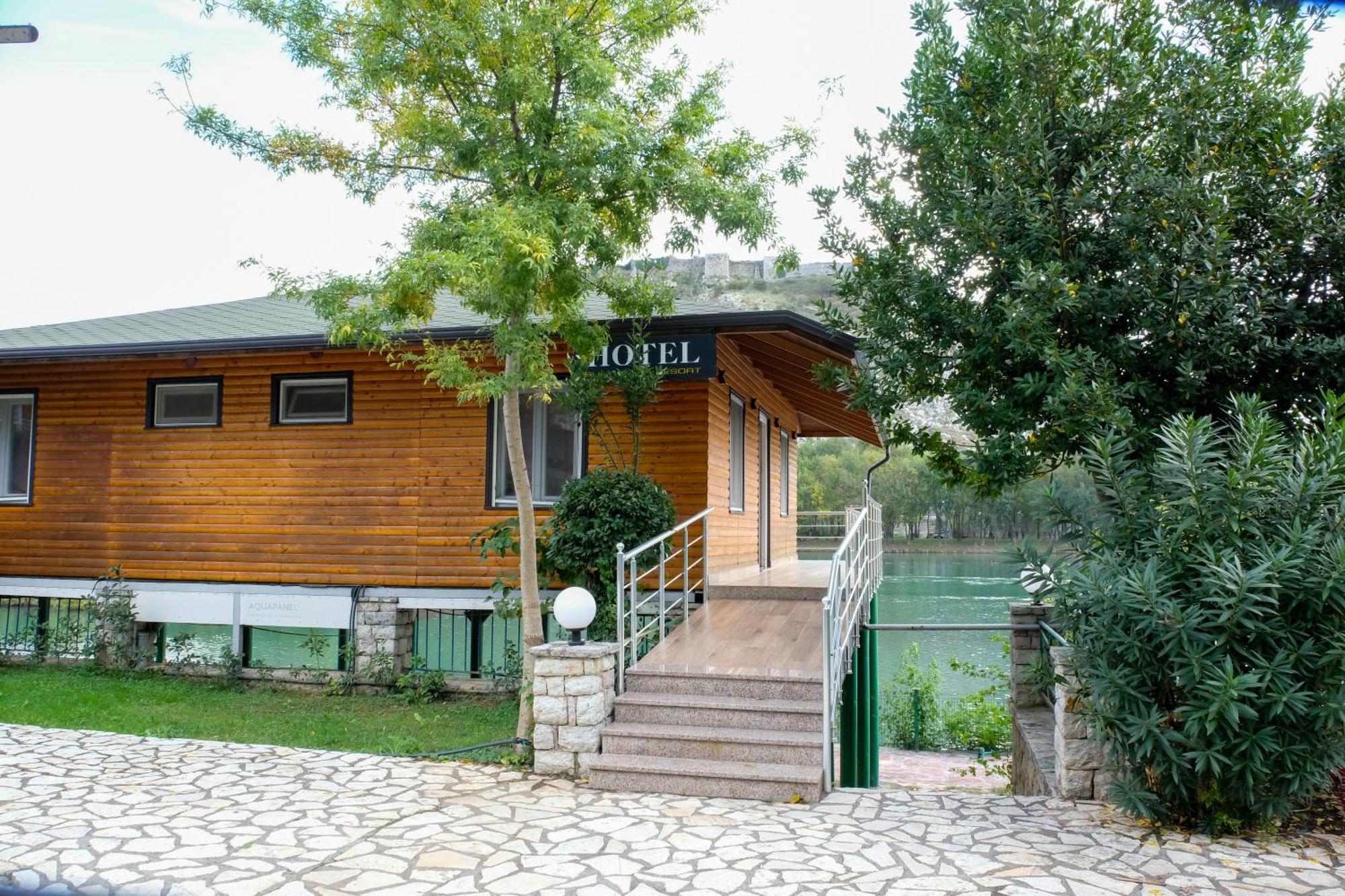 Buna Park Hotel Shkoder Luaran gambar