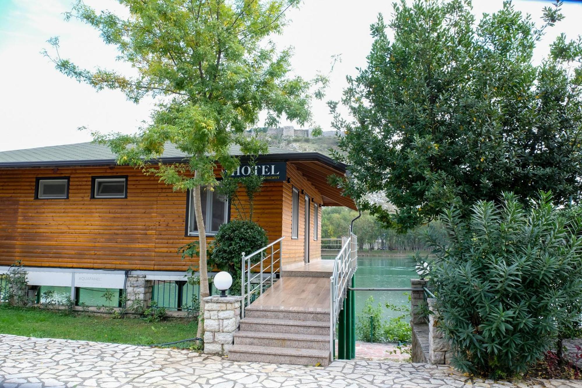Buna Park Hotel Shkoder Luaran gambar