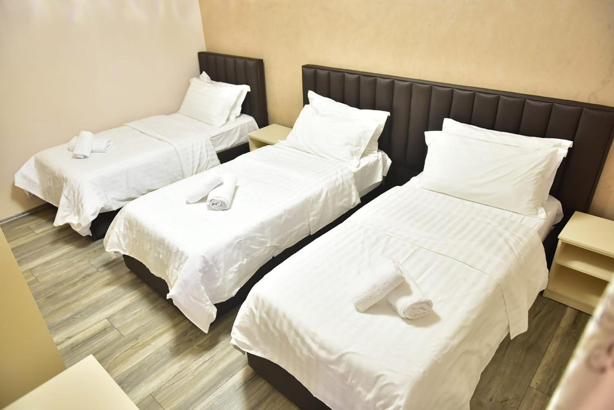 Buna Park Hotel Shkoder Luaran gambar