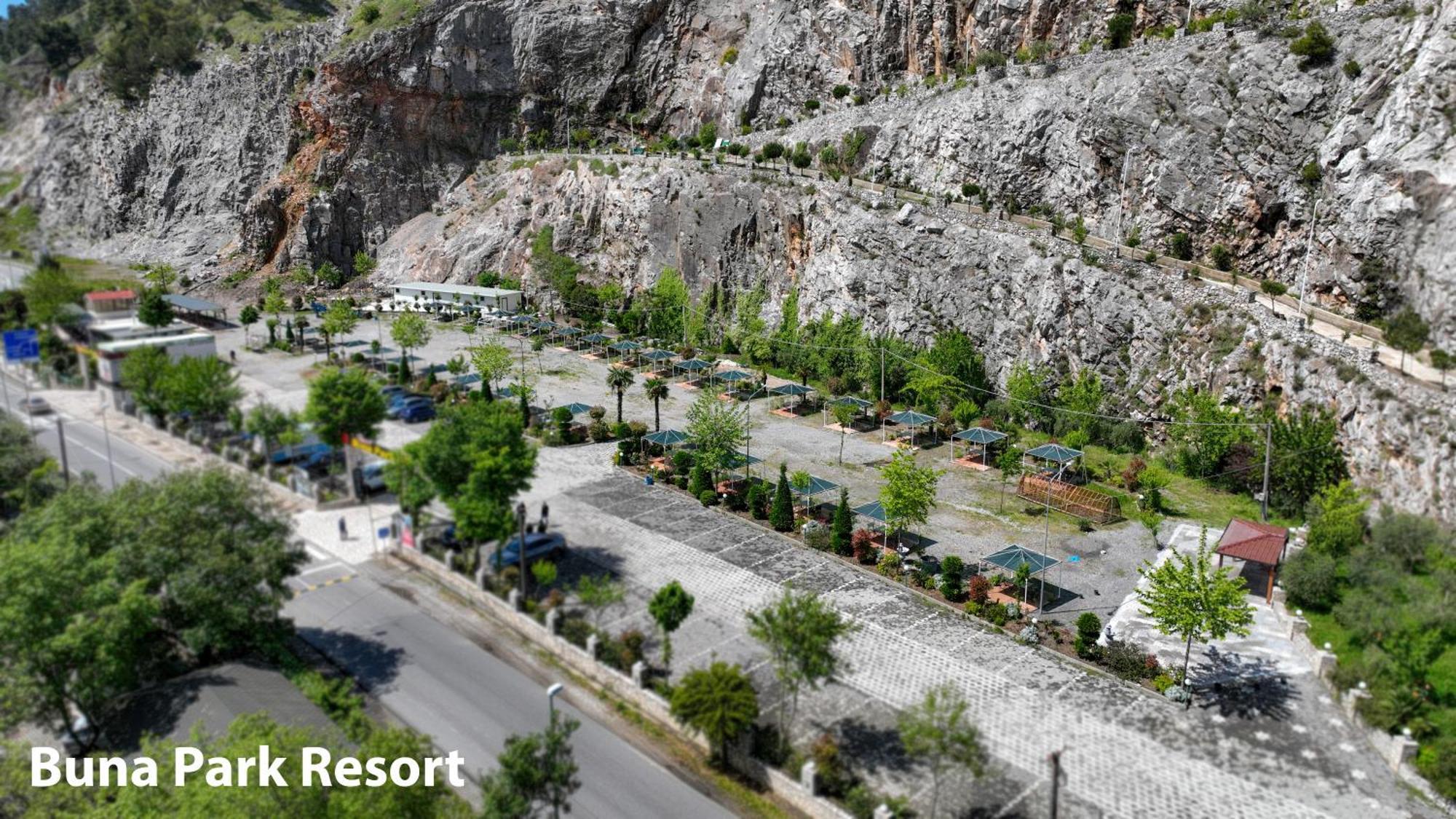 Buna Park Hotel Shkoder Luaran gambar