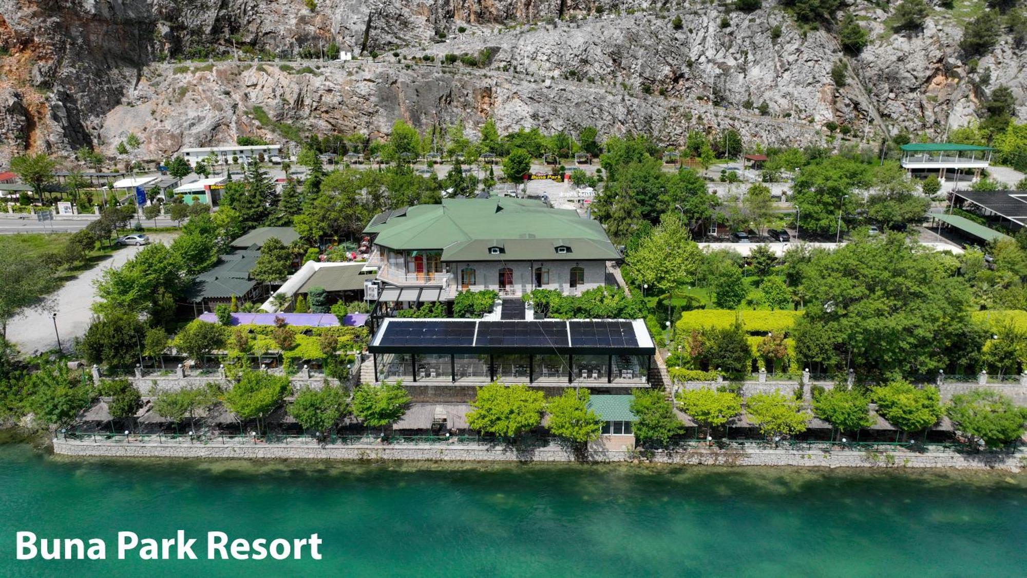 Buna Park Hotel Shkoder Luaran gambar